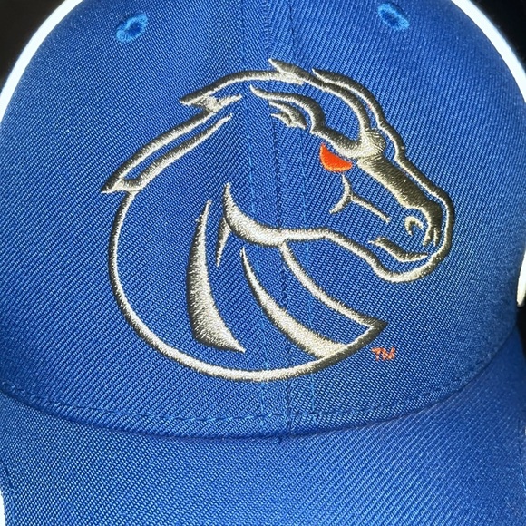 Nike Boise State University Broncos Blue Strapback Hat Legacy 91 Dri-Fit Unisex - Picture 2 of 5